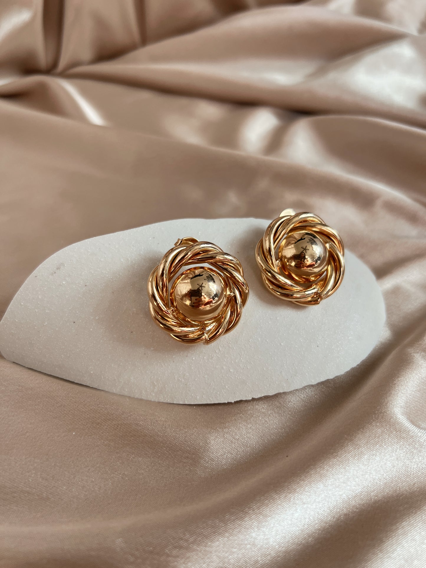 Mademoiselle Studs