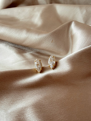 Glimmer Studs
