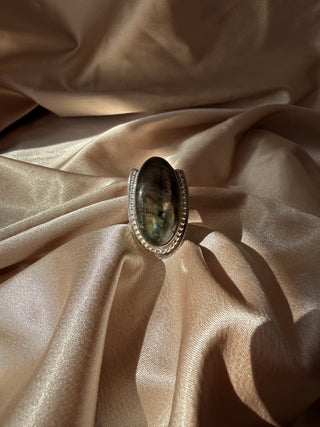 Labradorite Crest Ring - Size 7.5