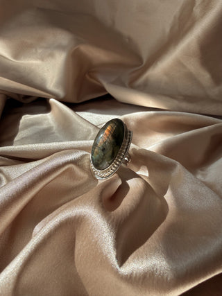 Labradorite Crest Ring - Size 7.5